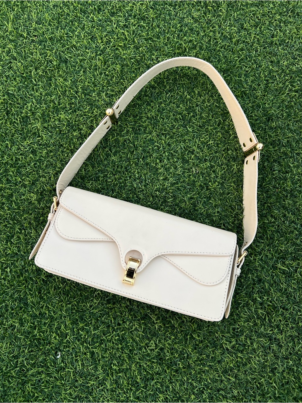 Marc By Marc Jacob’s Classic Cream Shoulder Bag with Gold Hardware